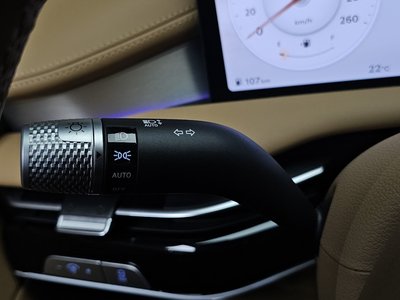 2025 Genesis G80 (RG3) thumbnail 30