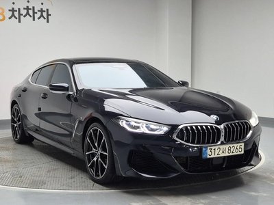 BMW 8 SERIES - 2