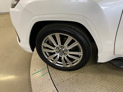 2023 Lexus LX thumbnail 36