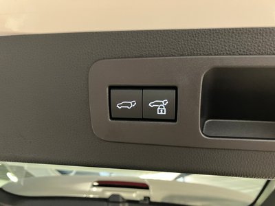 2023 Lexus LX thumbnail 28