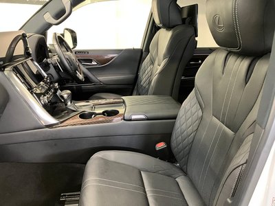 2023 Lexus LX thumbnail 11