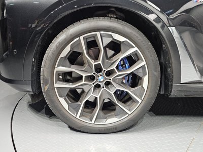 2025 BMW X7 photo 6
