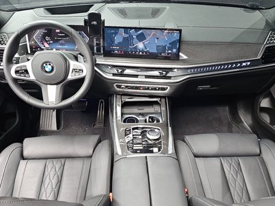 2025 BMW X7 photo 5