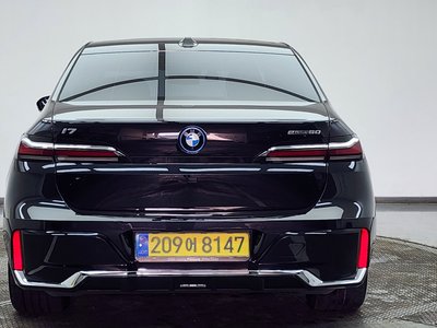 BMW I7 - 3