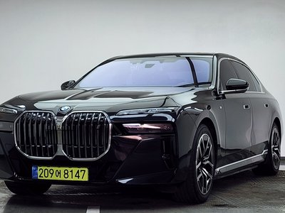 BMW I7 - 1