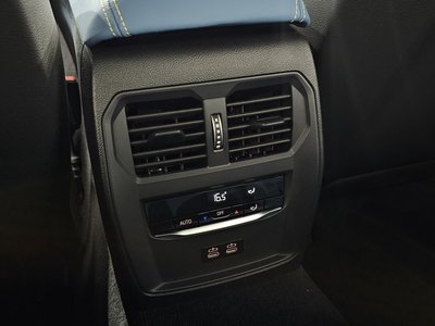 2025 BMW M3 — миниатюра 33