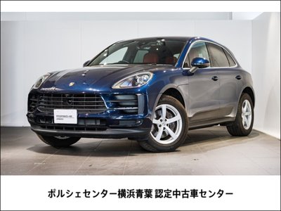 PORSCHE MACAN - 1
