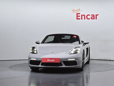 صورة 2 لـ 2018 Porsche 718