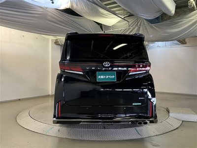 2025 Toyota VELLFIRE — фото 8