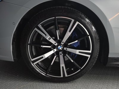 2024 BMW 5 SERIES — фото 6