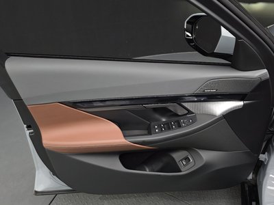 2024 BMW 5 SERIES — миниатюра 14