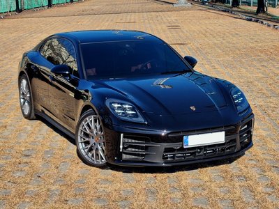 PORSCHE PANAMERA - 3