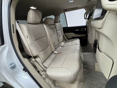 TOYOTA LAND CRUISER 300 - 6