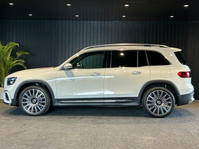 2025 Mercedes-BENZ GLB photo 3