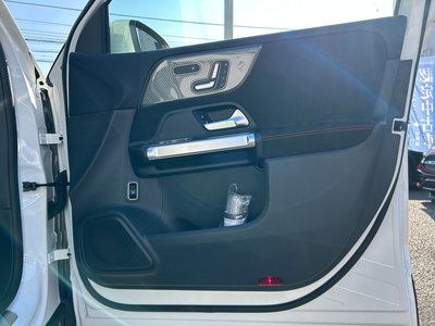 2025 Mercedes-BENZ GLB thumbnail 11