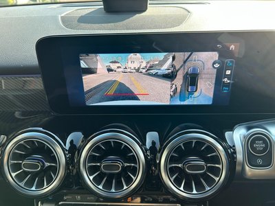 2025 Mercedes-BENZ GLB thumbnail 15