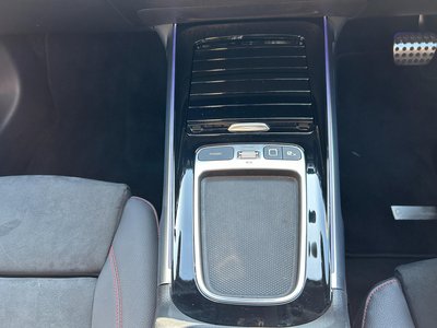 2025 Mercedes-BENZ GLB thumbnail 17