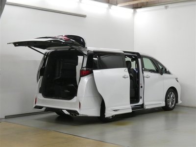 2024 Toyota ALPHARD — фото 7