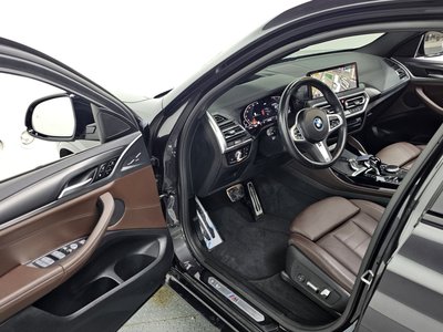 2023 BMW X4 thumbnail 13