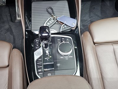 2023 BMW X4 thumbnail 12