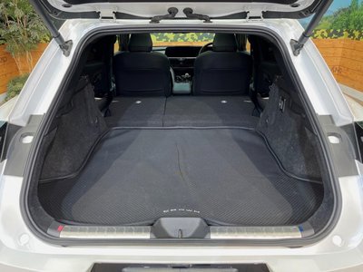 صورة مصغرة 36 لـ 2023 Toyota CROWN SPORT
