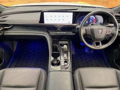 2023 Toyota CROWN SPORT 照片 2