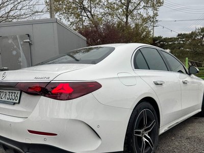 MERCEDES-BENZ E-CLASS - 3