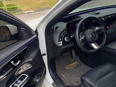 MERCEDES-BENZ E-CLASS - 10