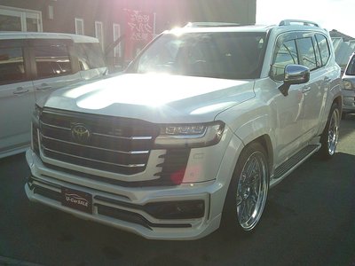 TOYOTA LAND CRUISER 300 - 4