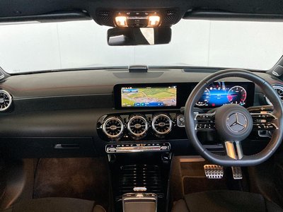 MERCEDES-BENZ CLA - 8