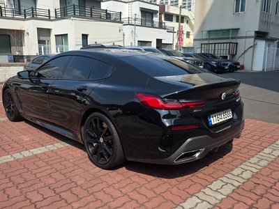 BMW 8 SERIES - 8