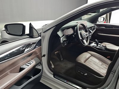 BMW 6 SERIES GT - 10