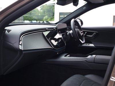 صورة 8 لـ 2025 Mercedes-BENZ E-CLASS