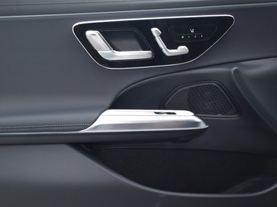 صورة 7 لـ 2025 Mercedes-BENZ E-CLASS