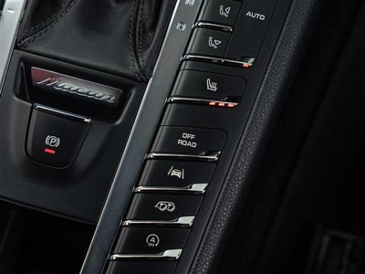 2016 Porsche MACAN 缩略图 19