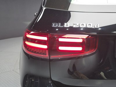 MERCEDES-BENZ GLB - 10