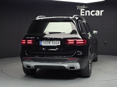 MERCEDES-BENZ GLB - 4