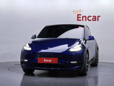 TESLA MODEL Y - 2