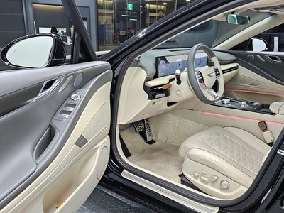 GENESIS G80 (RG3) - 10