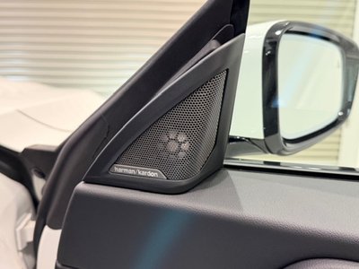 2025 BMW 2 SERIES COUPE photo 5