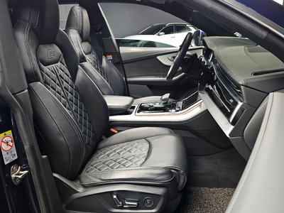 AUDI Q8 - 10
