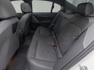 2026 BMW 5 SERIES 缩略图 12