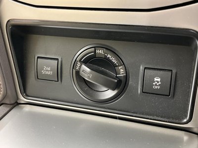 صورة مصغرة 38 لـ 2023 Toyota LAND CRUISER PRADO