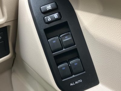 صورة مصغرة 30 لـ 2023 Toyota LAND CRUISER PRADO