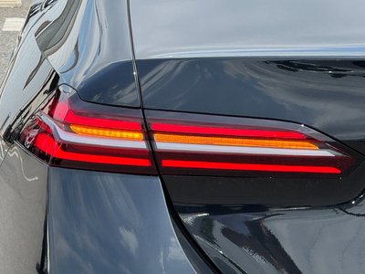 2025 BMW 5 SERIES thumbnail 16