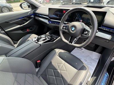 2025 BMW 5 SERIES thumbnail 41