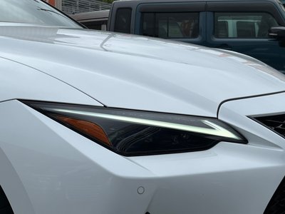 2020 Lexus IS thumbnail 50
