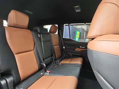 صورة مصغرة 19 لـ 2025 Lexus GX