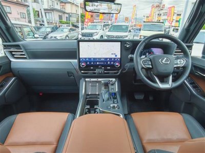 صورة مصغرة 39 لـ 2025 Lexus GX