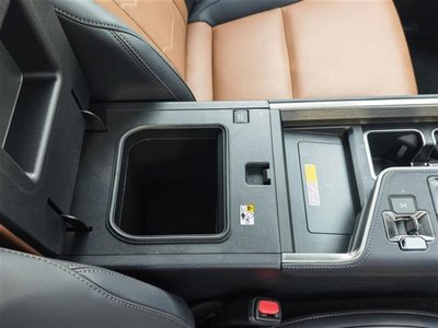 صورة مصغرة 29 لـ 2025 Lexus GX